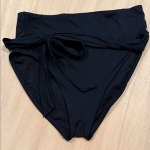Vitamin A Black Wrap Bikini Bottom | Tie Waist | Size M | New